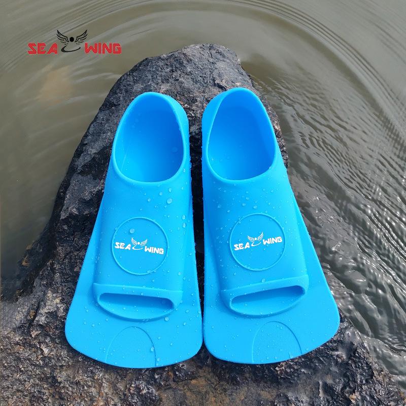 Unisex Silicone Short Swim Fins for Freestyle and Breaststroke - Professional Diving Training for Adults and Kids