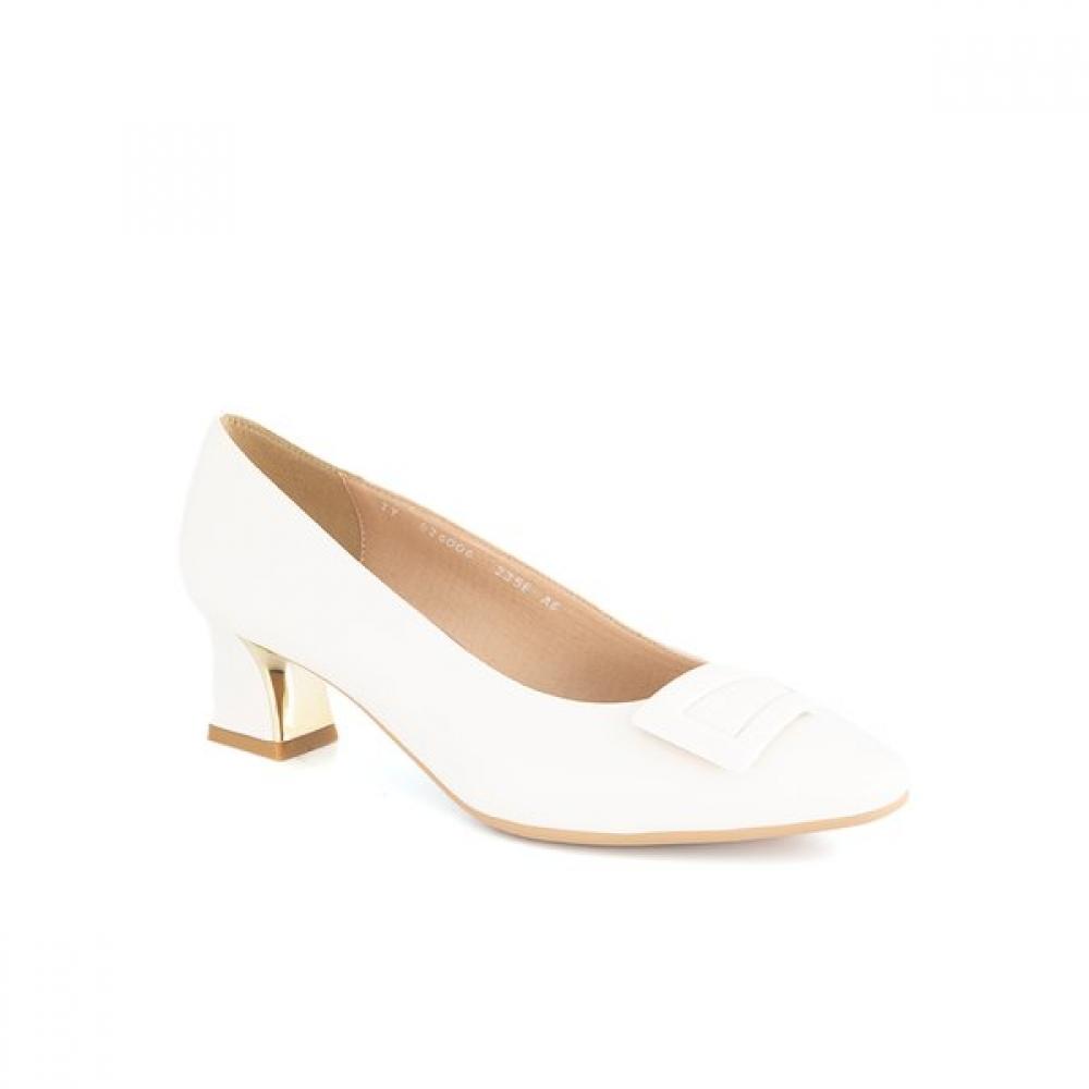 

BeCCaCCino Women S ShoeS C 1320 220