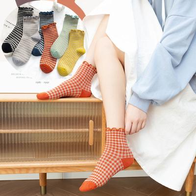 Female Spring and Autumn Vintage Square Checked Fungus Lace Lovely College Wind Tube Cotton Socks