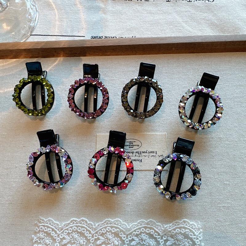 

Korean Rhinestone-Inlaid Duckbill Hair Clip