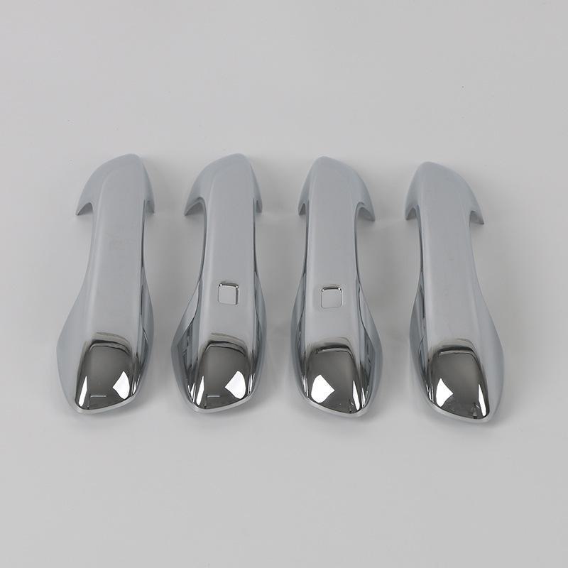 

Яркая отделка ручки BYD 22 Tang EV и декоративные наклейки на подлокотник двери