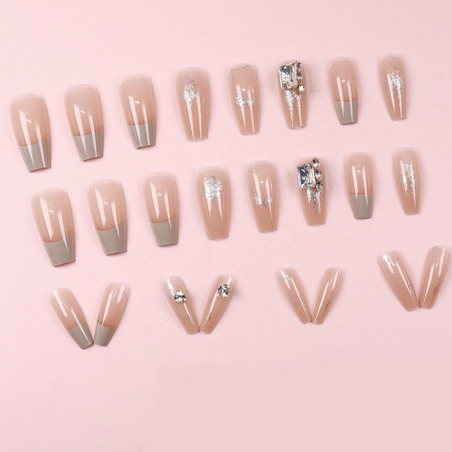 Trendy Milky White Ice Cream-Inspired French Fake Nails - Cool Whitening High-End Wearable Design
