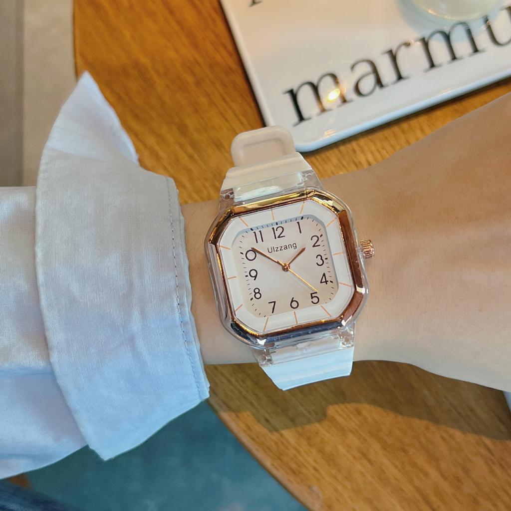 Nová módní personalizovaná jednoduchá sada hodinek Dámské hodinky Butterfly Digital Belt Fashion Watch