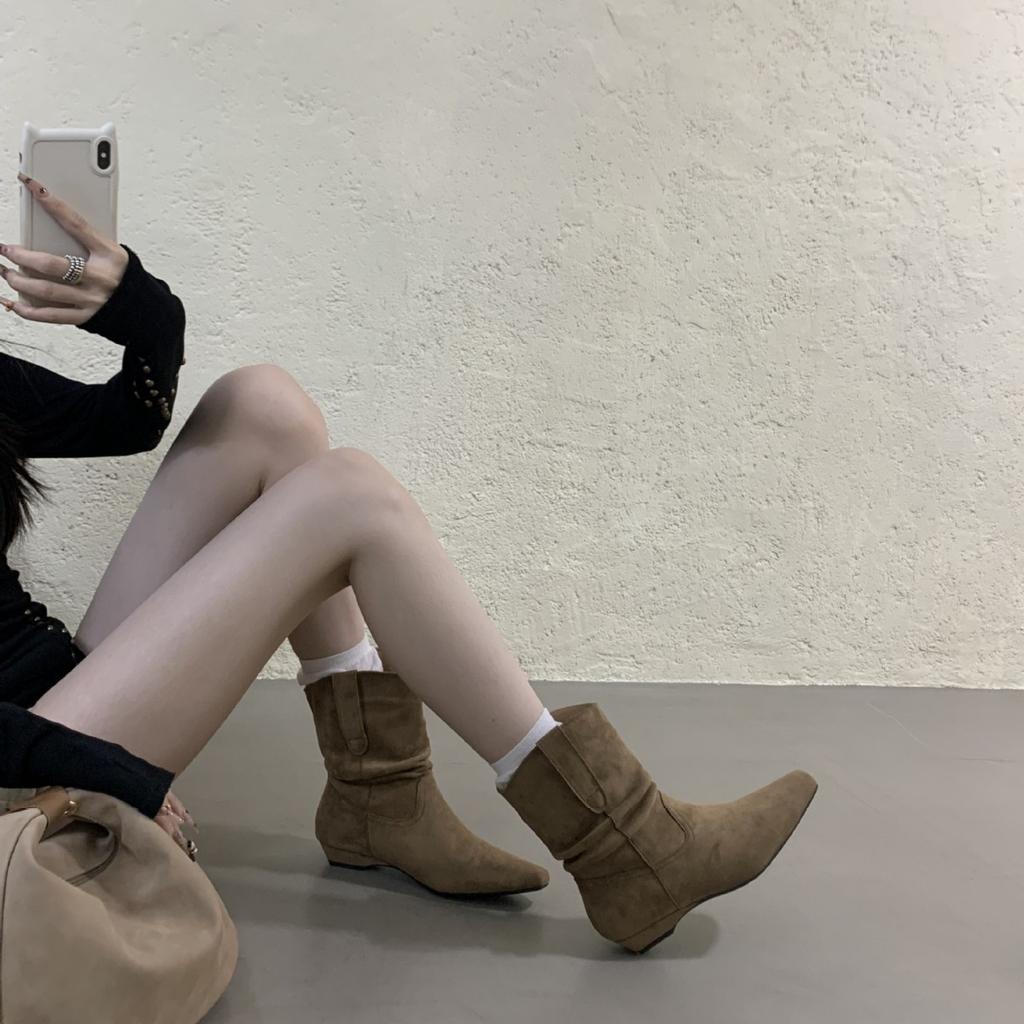 2025 Retro Low-heeled Square-headed Western Cowboy Stacking Boots Women's Autumn and Winter New Martin Boots Thin Boots