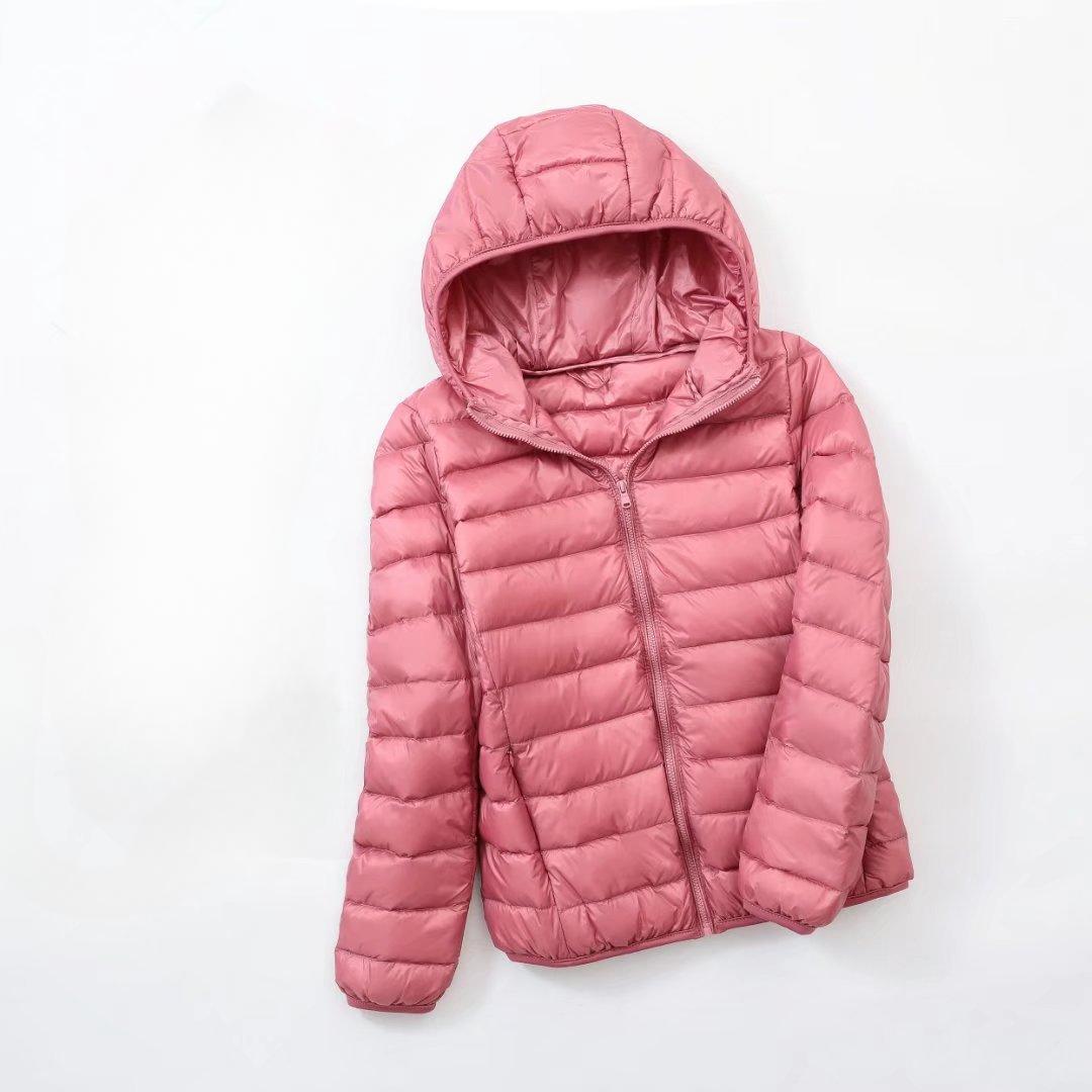 

Ультралегкий тонкий жіночий пуховик великого розміру осінь-зима Тонкий короткий з капюшоном Теплий білий жіночий верхній одяг на качиному пуху 4XL рожевий