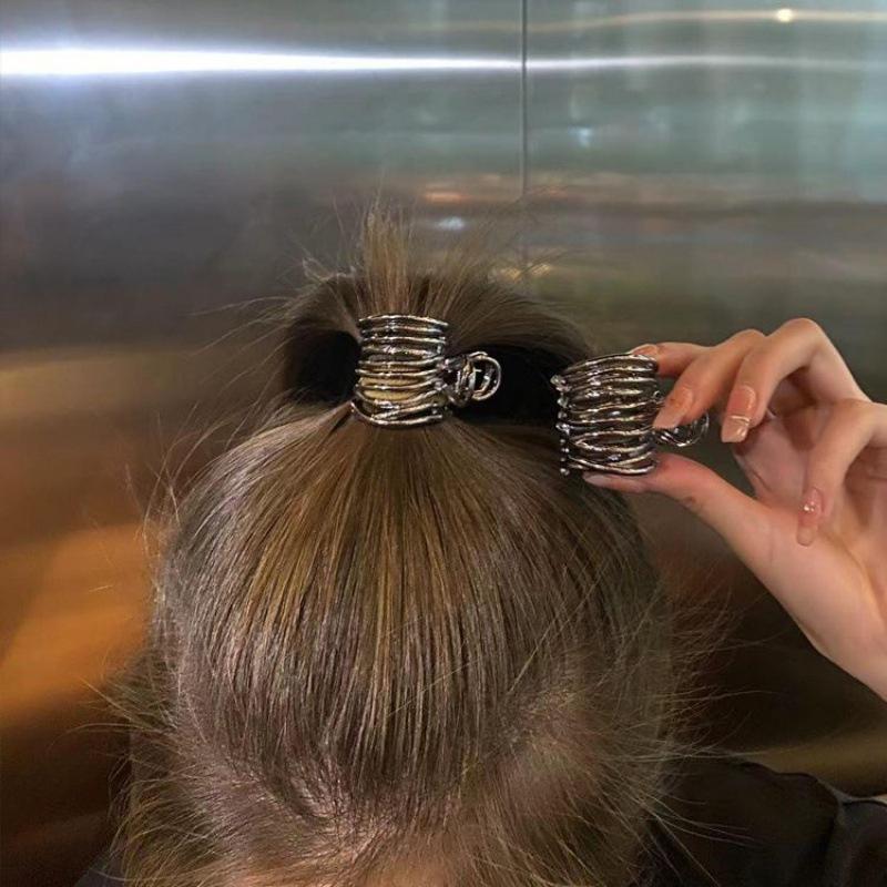 Cutout Metal High Ponytail Grab Clip Hair Clip