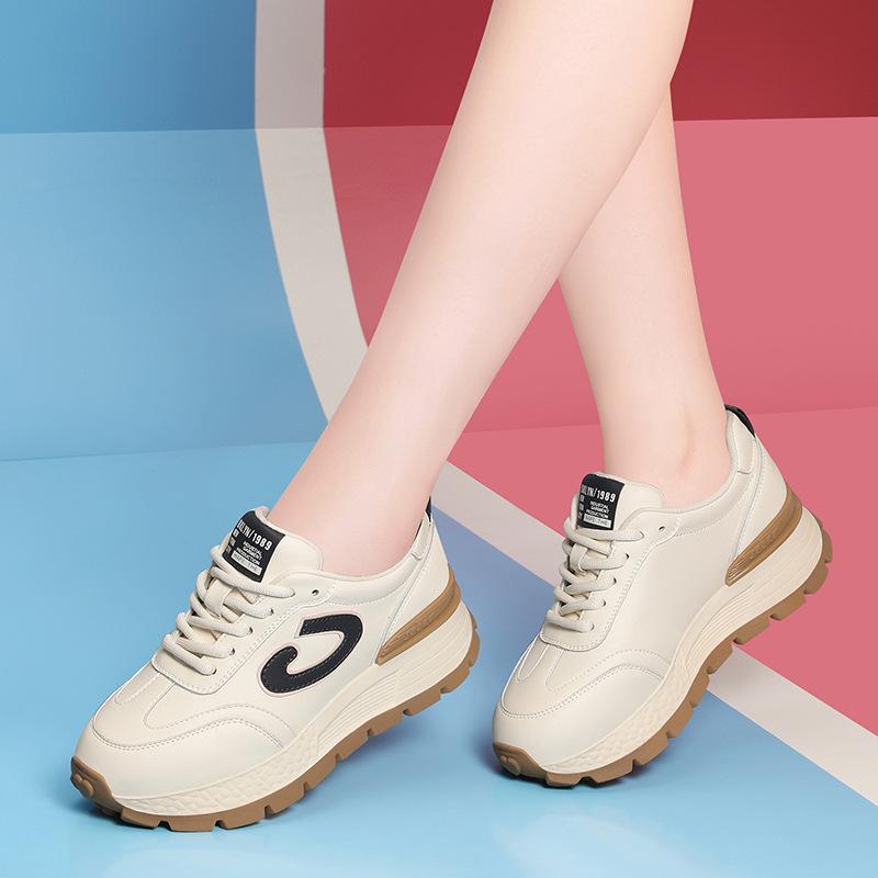 

Sports shoes Forrest Gump classic thick-soled leather spring and autumn new versatile casual soft-soled women s white shoes 34