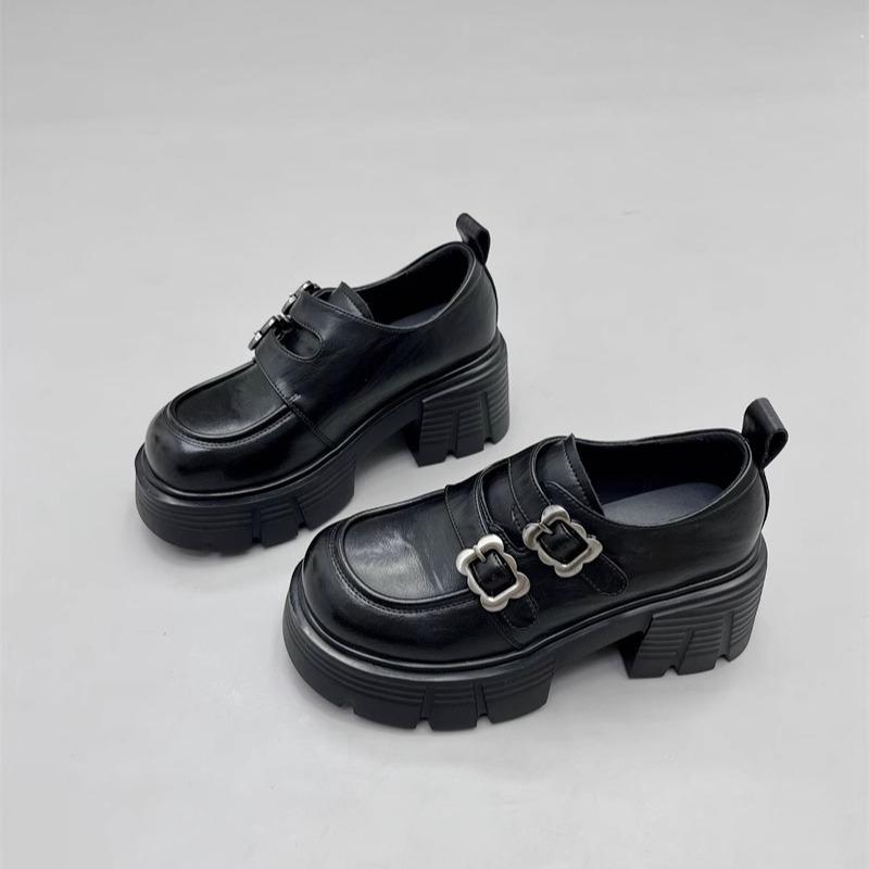 Soft Leather Version~ 2025 Autumn New Small Man Height Increase 7CM Small Leather Shoes Retro Belt Buckle Velcro Loafers Women