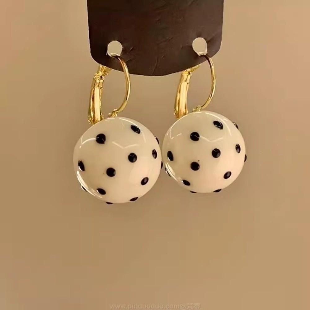 Black White Round Ball Ear Buckles Zinc Zinc Alloy Dangle Earrings Fashion Polka Dot Earrings Party Wear