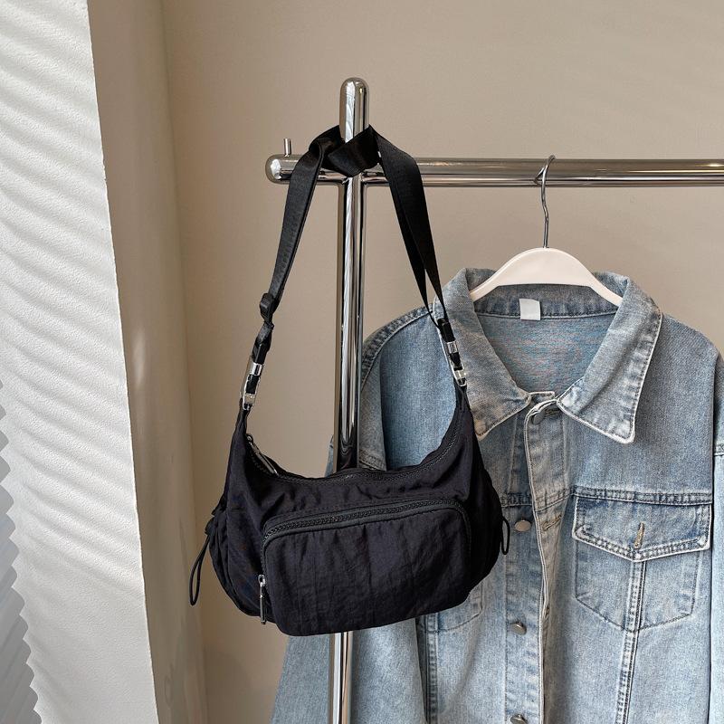 Retro Casual Fashion Sense Bag Women's 2025 New Fashion Shoulder Messenger Bag Niche Design Casual Simple Bag