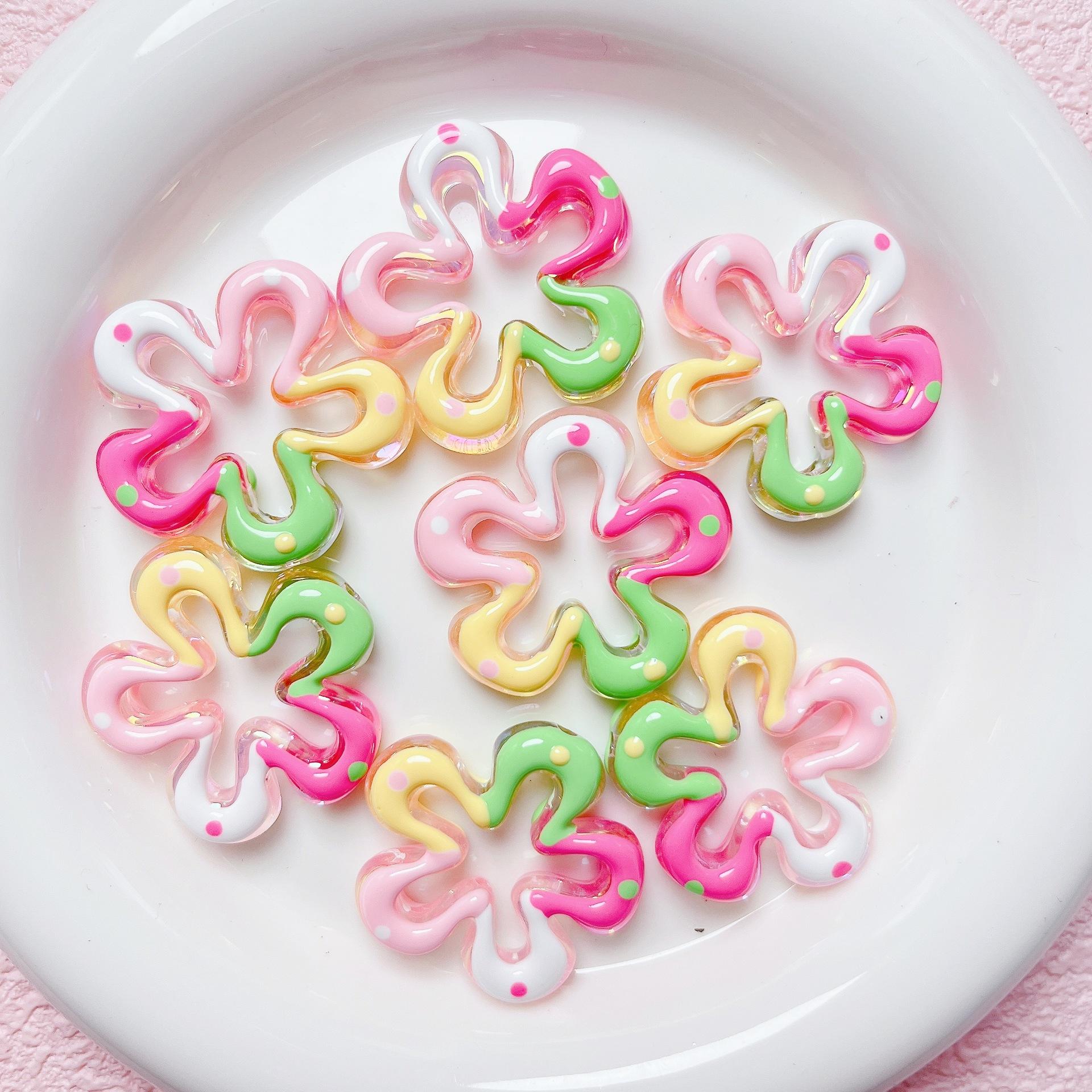 

Acrylic Hollow Cute Transparent Large Flowers Hand-painted Beaded DIY Bracelet Earring Necklace Beads Decoration Accessories 34x31mm(1pcs)