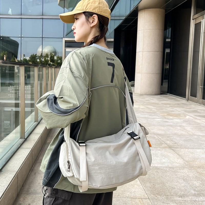 Crossbody-Stoff-Nylon-Taschen für Freizeitsport  hohe Kapazität  vielseitig und praktisch  Einzelschultertasche
