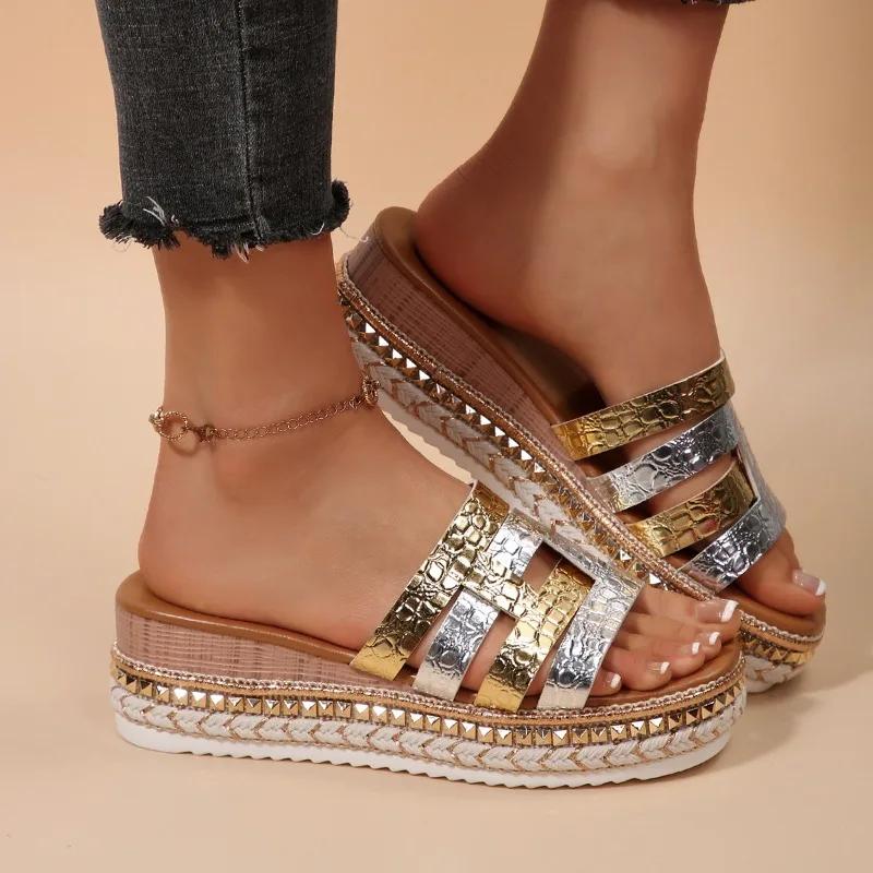 Fashion 2025 Summer Open Toe Women's Slippers Fashion Outdoor Casual New Plus Size Concise Color Matching Best Seller Wedge Slippers
