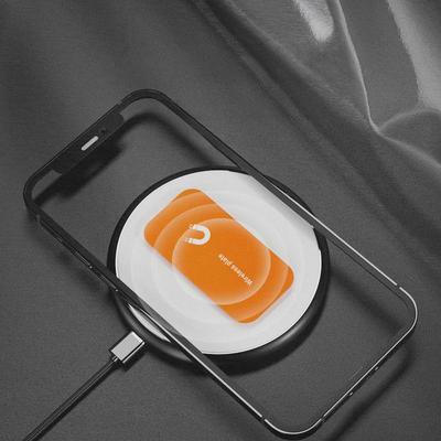 Supporto Magnetico per Telefono da Auto in Due Pezzi con Pad di Ricarica Wireless