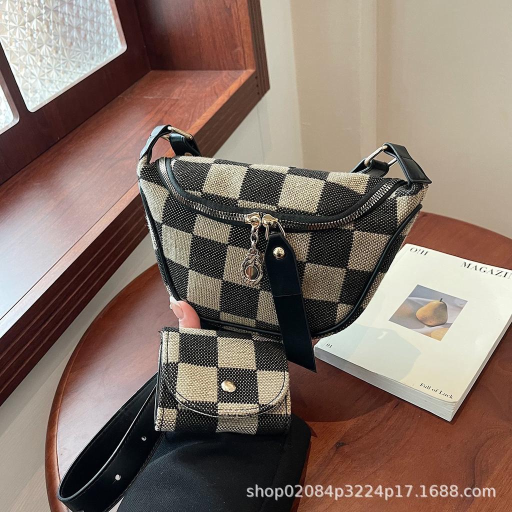 2025 new foreign style versatile checkerboard retro fashion plaid waist bag dumpling bag messenger bag tote bag