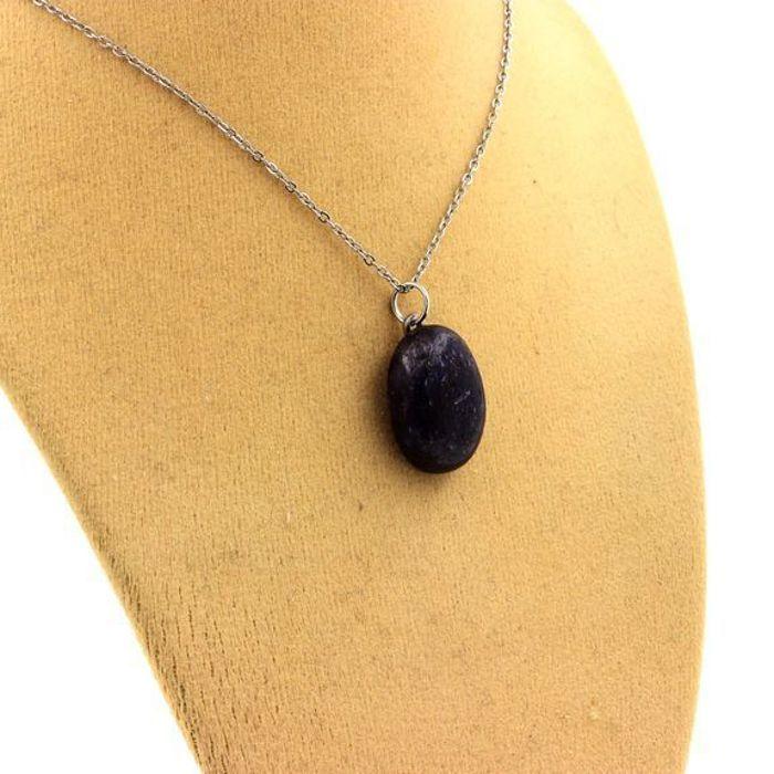 Pierres et Minéraux. Collier Saphir. 18.26 ct. Afrique.