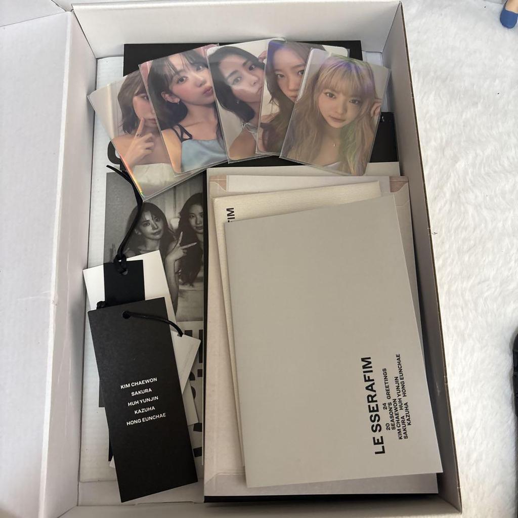 [USED] LE SSERAFIM 2024 Season's Greetings