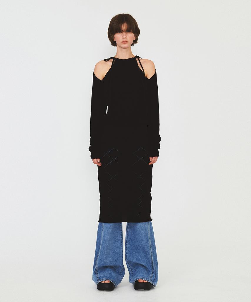Daiaegeuneol Ribbon Strap Hole Knit (Black)