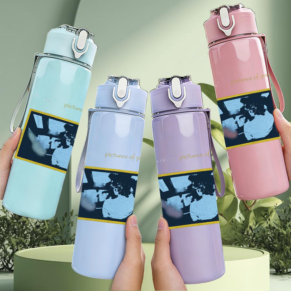 1PC Blue rectangular band album cover print 750ml colorful plastic sports water bottle leakproof pop up lid with straw for outdoor work home use