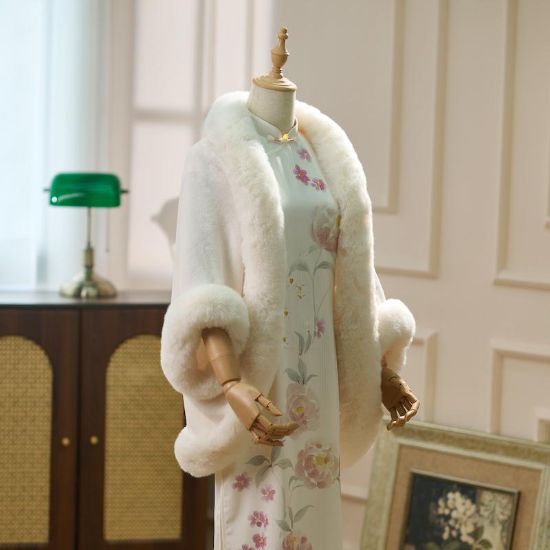 Qipao Hochzeitskleid mit Schal - 2025 Herbst/Winter Kollektion: Warmer dicker Ärmelstil