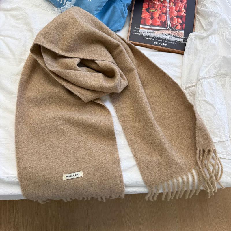 Unisex Wool Tassel Scarf: Solid Color, Soft and Warm for Autumn/Winter—Enhances Skin Radiance