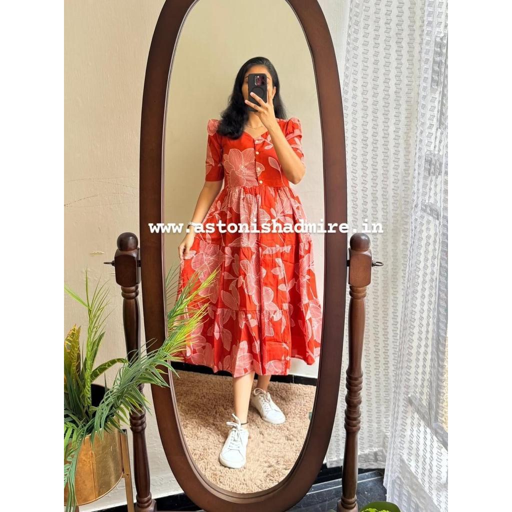 Krásné červené květinové midi šaty Indický Bollywood Etnický Kurta Set