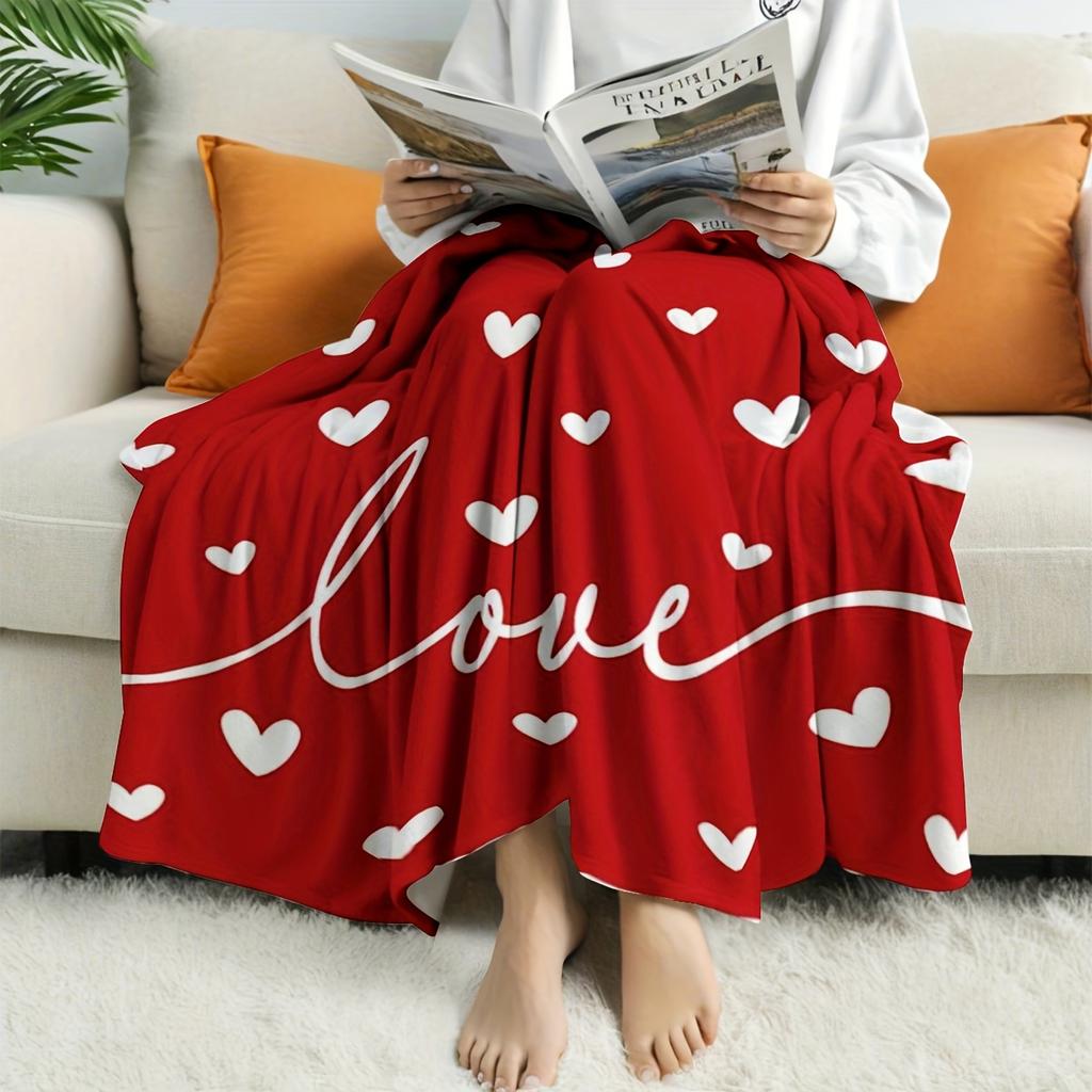 1pc Sweet Heart Pattern Love Blanket, Warm Plush Blanket with Valentine's Day Vibe, Ideal for Valentine's Day, Christmas