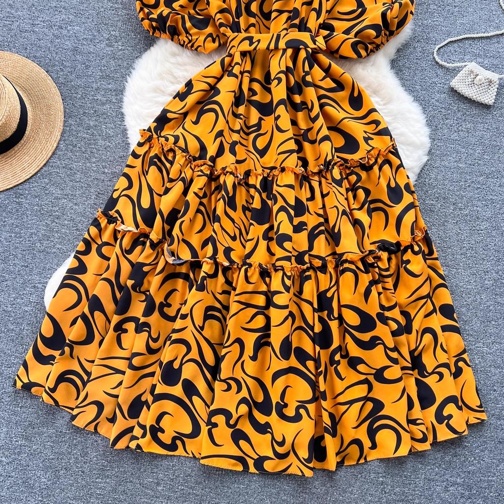 Celebrity Styl Bubble Krátký rukáv Volný styl Dlouhé A-Line Potištěné šaty s volánky na okraji letní