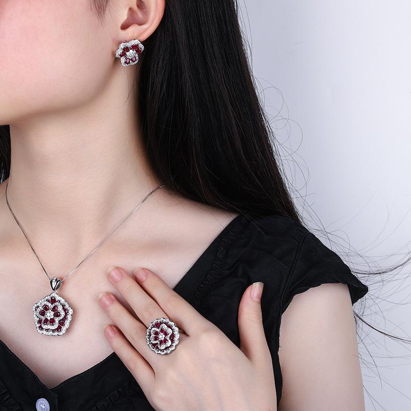 Jewelry Copper Bottom Gold-Plated Simulation Red Corundum Rose Temperament Light Luxury Suit Women