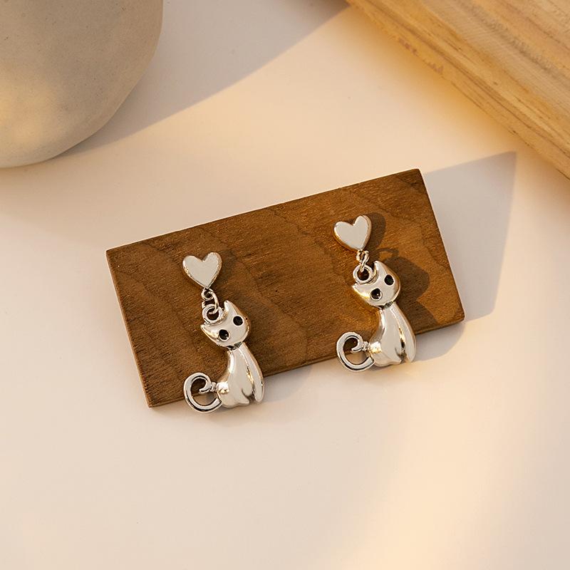 

Hollow Out Cat Earring Anime Cartoon Pet Earring Jewellery Design Dark Art Animal Dangle Earrings For Women Zircon Gifts
