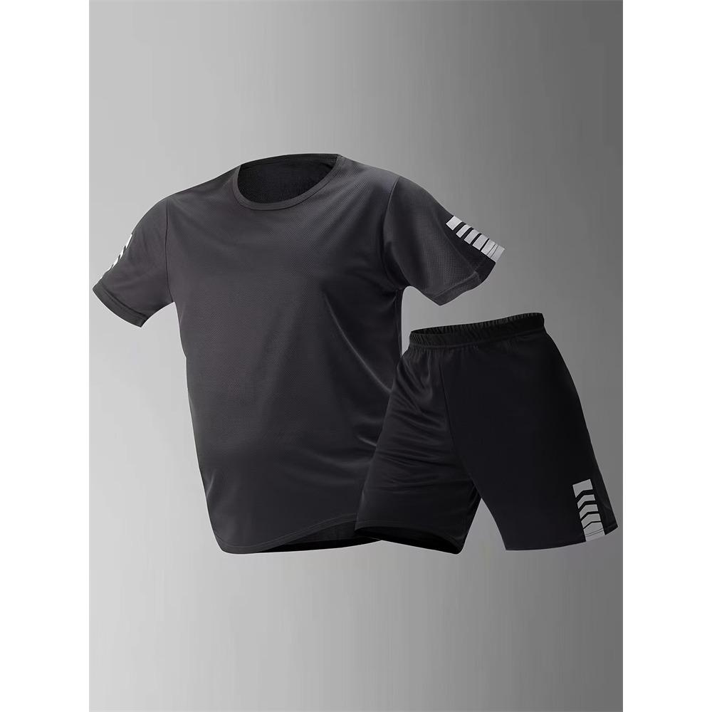 Plus Size Men's Quick-Dry Short-Sleeve T-Shirt and Shorts Set Men's Breathable Athletic Set Fitness T-Shirt and Shorts Set