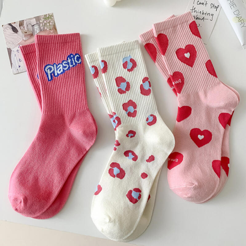 [Набор из 3 пар] Стильные женские длинные носки Lovely Pink 3-piece set