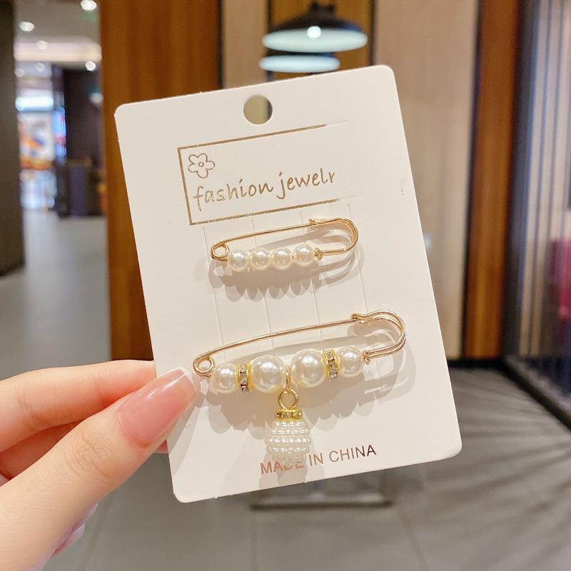 Women's Invisible Pearl Brooch: Anti-Exposure Collar Pin for Shirts and Corsages.