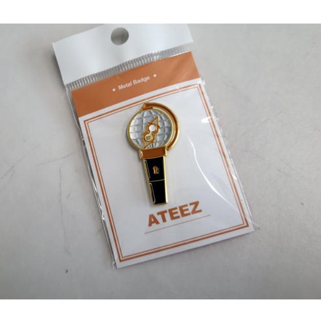 ATEEZ Metal Badge – K-POP Collectible Merchandise (1.9cm × 4cm)