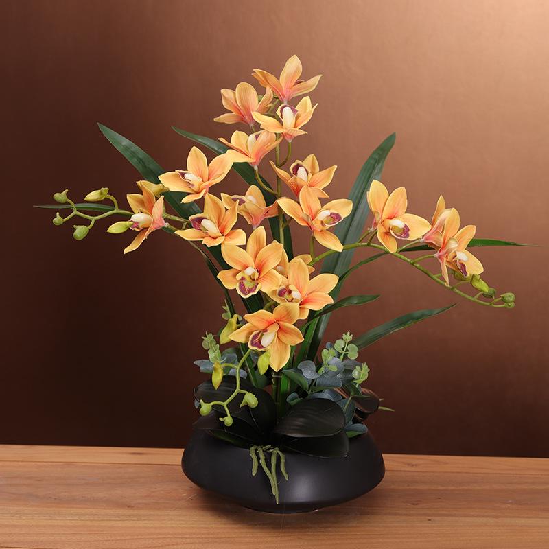 Umelé kvetinové aranžmán s orchideou Cymbidium pre obývaciu izbu, jedálenský stôl alebo na vystavenie na TV skrinke