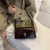 Shoulder bag Female messenger bag Baguette underarm bag Simple lock shoulder bag