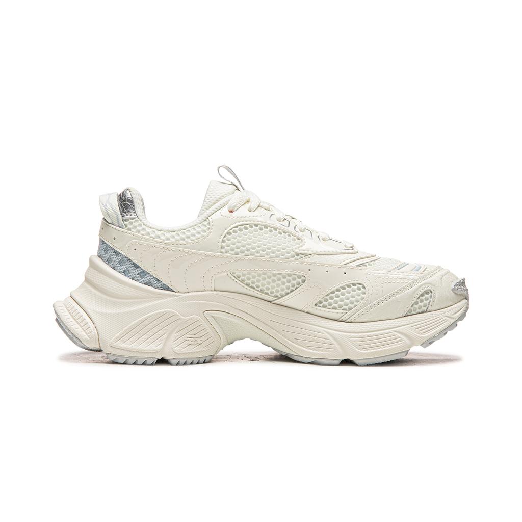 Li Ning Xingji Cushioning Abrasion Resistant Breathable Low Top Chunky Sneakers Women's Ivory AGCV354-8