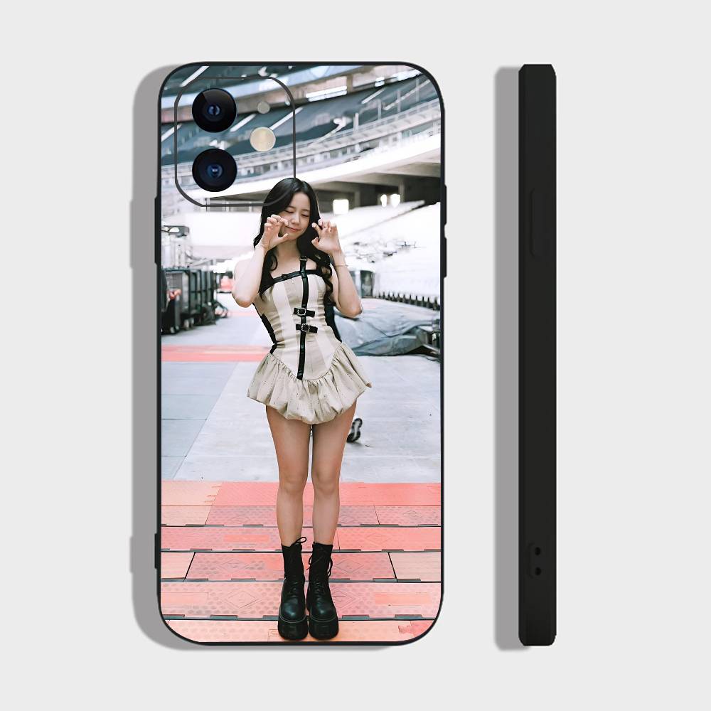 Sexy Girl J-jisoo-s Phone Case For IPhone 17 Air 16 15 14 13 Pro Max 11 12 Black Silicone Cover
