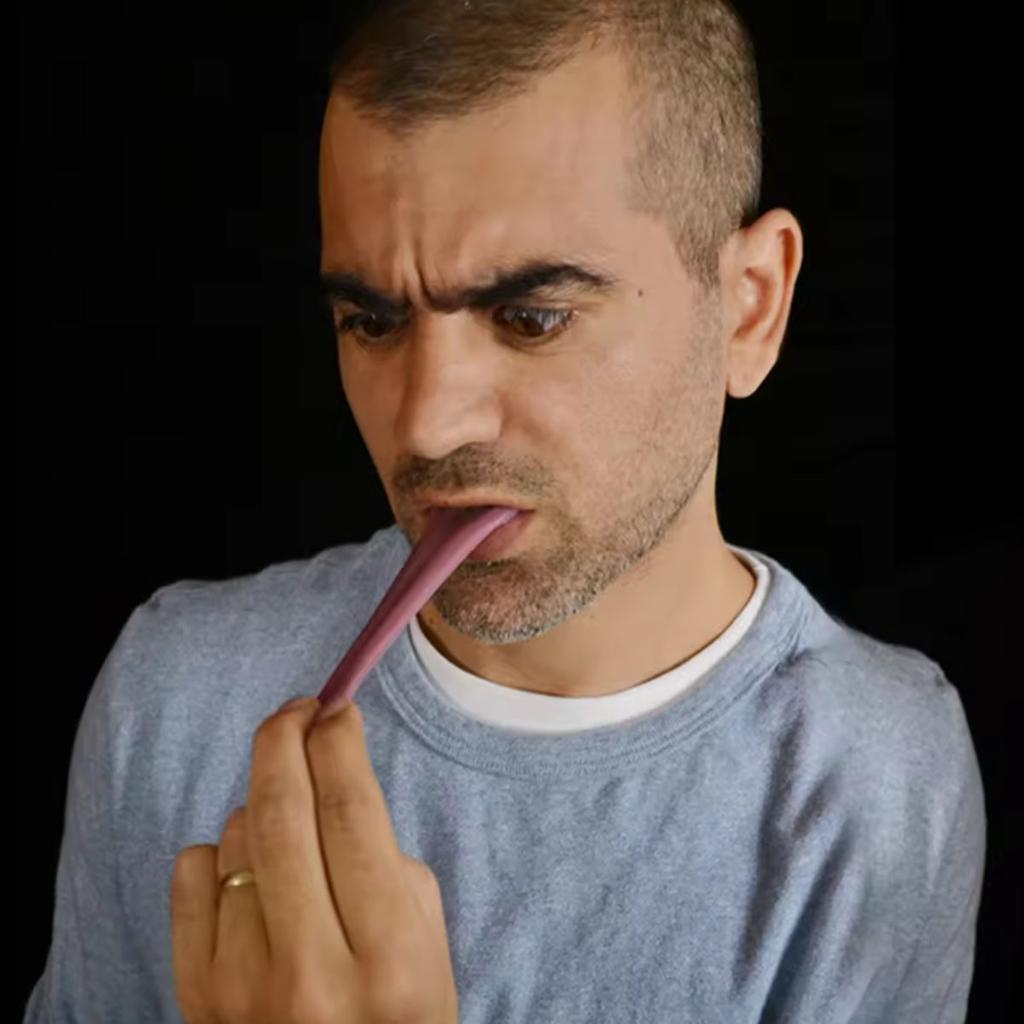 Hot Horror Funny Tricks Whole Person False Simulation Rubber Tongue Prank Maker Trick Kids Boy Toys Halloween Prank Silicone