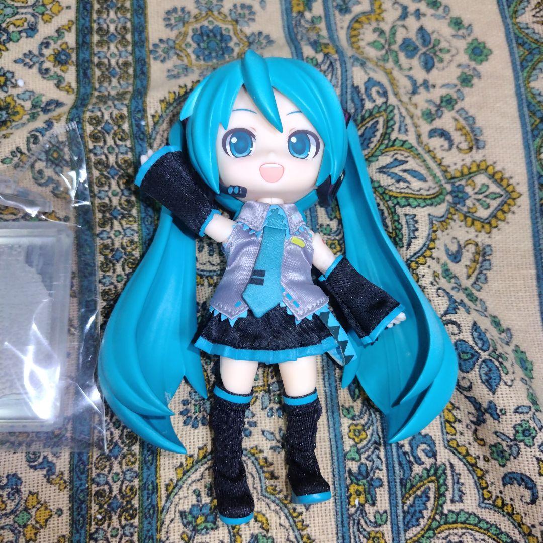 

[Б/У] Nendoroid Doll Хацунэ Мику