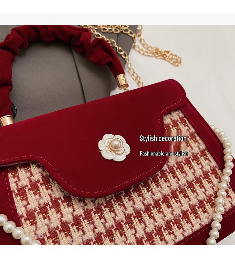 Women's Winter 2025 Red Wedding Crossbody Tote Handbag: Small Capacity Bag for Brides