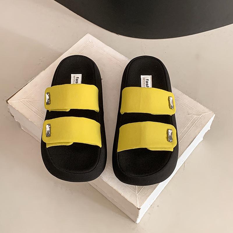 Muffin Thick-bottomed Cool Slippers Women's Summer Wear 2025 New Beautiful Beach Fairy Wind One-word Drag Fashionable and Cool