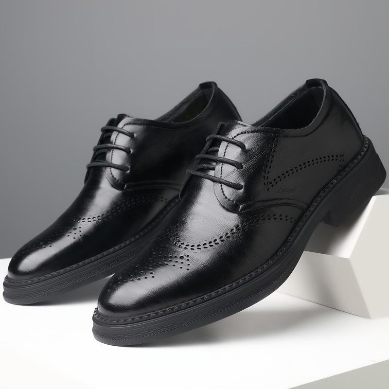 2024 Men Formal Shoes White Leather Business Casual Shoes Fashion Man Shoe Dress Office Wedding Brogue Shoes Social Shoe Male