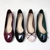 Calzado para mujer – Zapatillas