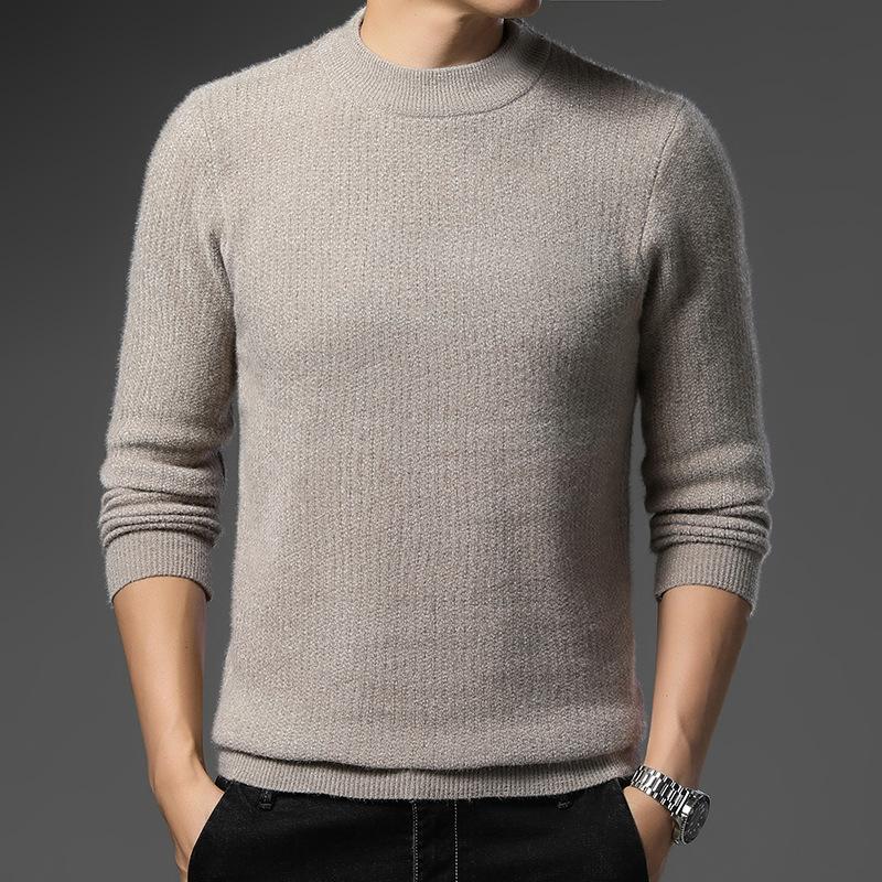 Новый осенне-зимний мужской свитер с длинными рукавами из синели и круглым вырезом — фото 4