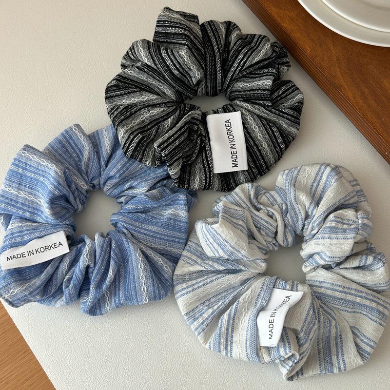 Sea Salt Stripe Scrunchie: Versatile Daily Hair Tie for College Style