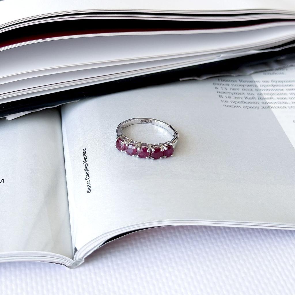 Silver Ring with Natural Ruby 2.1ct, Product Weight 2.48 G (2165460)