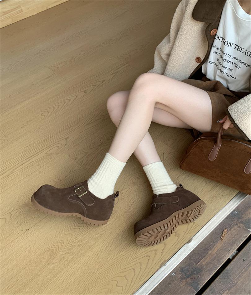 2025 new round head thick sole matte flat bottom outer wear commuter soft sole women's single shoes Mao Mao Boken shoes