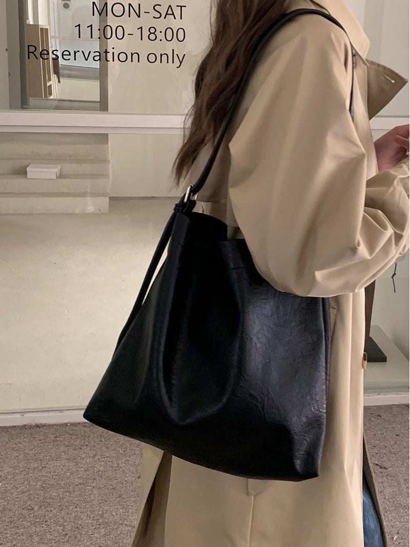 

Женская модная сумка-тоут и сумка-мессенджер из мягкой кожи 2025 года большой вместимости