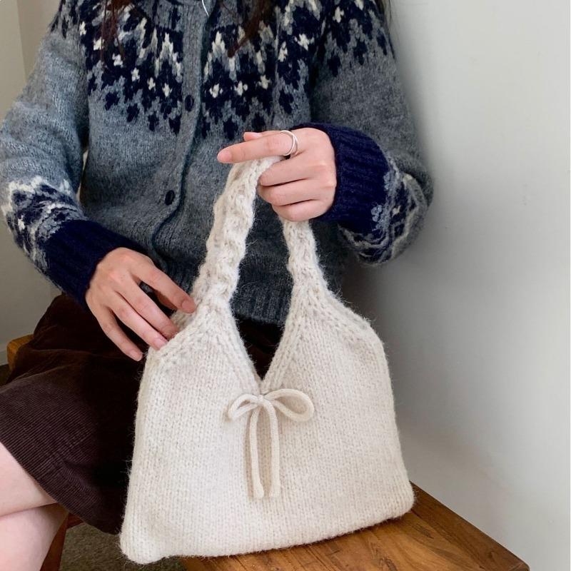 Casual bag bow handbag Japanese autumn and winter cute underarm bag large capacity simple knitted bag new